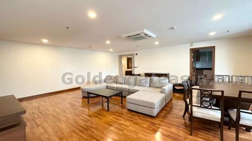 2 Bedrooms spacious Furnished apartment - Sukhumvit Nana BTS