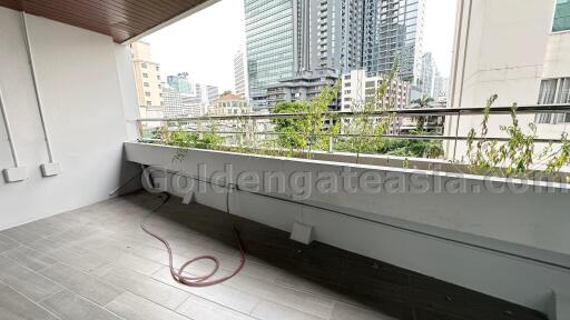 2 Bedrooms spacious Furnished apartment - Sukhumvit Nana BTS