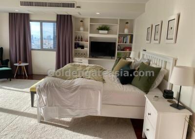 3 Bedrooms with big balcony, Sukhumvit soi 11