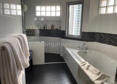 3 Bedrooms with big balcony, Sukhumvit soi 11