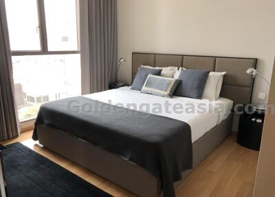 1 Bedroom modern condo with Balcony close to BTS Thong Lo