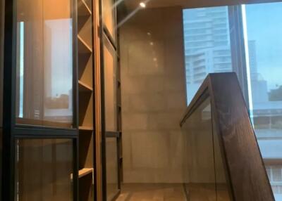 Rende Sukhumvit 23 Three bedroom duplex property for sale with tenant