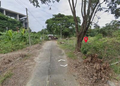 Property id1262ls sale 3 plot of lands 1 rai 1 ngan 60 sq.wa. near Supha bee, Mae Rim