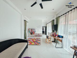 Recently renovated, 3 bedroom, 4 bathroom, pool villa for sale or rent in East Pattaya.