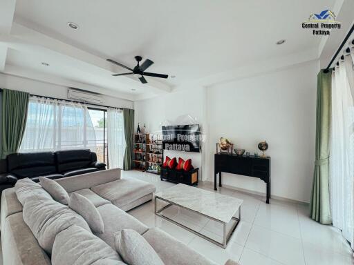 Recently renovated, 3 bedroom, 4 bathroom, pool villa for sale or rent in East Pattaya.