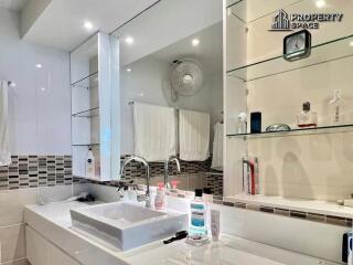 2 Bedroom In VN Residence 2 In Pratamnak Pattaya For Sale