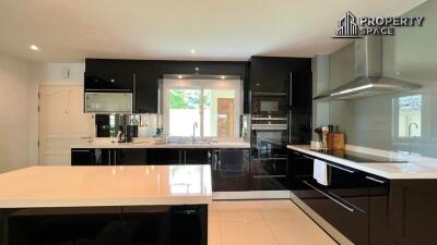 2 Bedroom In VN Residence 2 In Pratamnak Pattaya For Sale