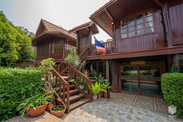 More-023PS Thai teak house for sale in Chiang Mai With swimming pool, Yard , vegetable plot , Near San Kamphaeng Market, San Kamphaeng District, Chiang Mai