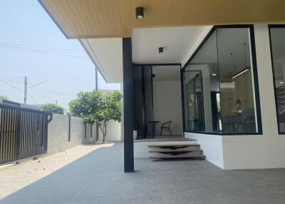 Modern Villa for Sale in Chiang Mai - Chiang Mai Property Sale