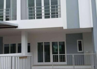 Townhouse For Sale In Mae Hia