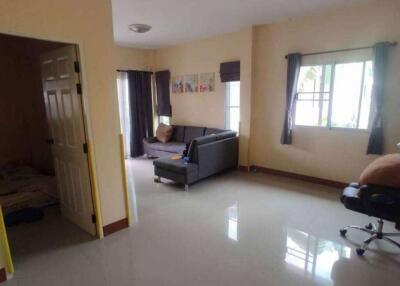 House For Sale In Ton Pao