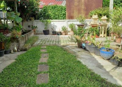 House For Sale In Pa Phai