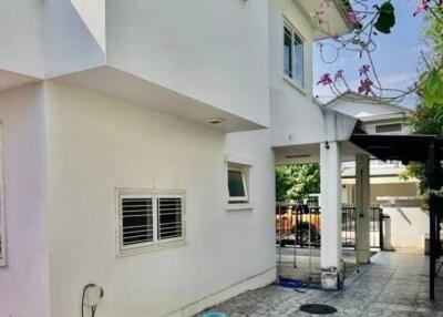 House For Sale In Suthep