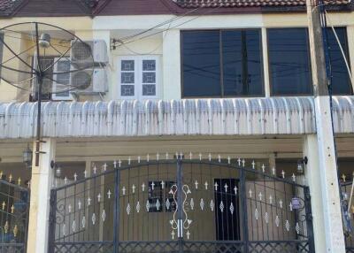 Townhouse For Sale In San Klang