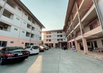 Dormitory for sale, 4 floors, 2 buildings, 150 rooms (fully rented), near Maejo University.