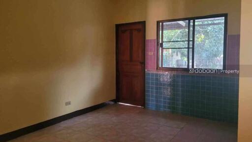 A single-story house with 3 bedrooms and 2 bathrooms in the sandy zone near  Phu Doi Market.