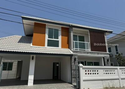 A two-story single house with 4 bedrooms and 3 bathrooms located in the suburban area near Central Festival Chiang Mai.