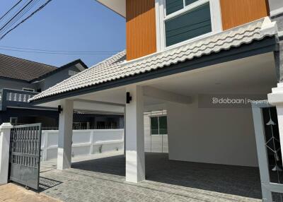 A two-story single house with 4 bedrooms and 3 bathrooms located in the suburban area near Central Festival Chiang Mai.