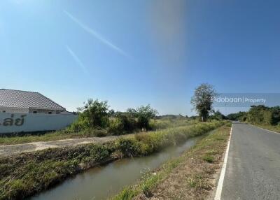 Beautiful 14 rai 1 ngan 55 square wah land plot in San Pa Tong zone, near Hang Gaew Market.