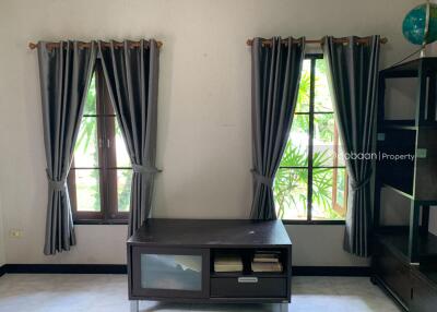 One and a half storey house, resort style, 2 bedrooms, 3 bathrooms, San Kamphaeng area.