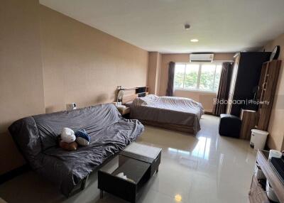 Condominium 1 bedroom, 1 bathroom, Ruamchok area, near Payap International.