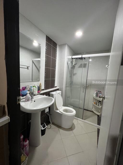 Condominium 1 bedroom, 1 bathroom, Ruamchok area, near Payap International.