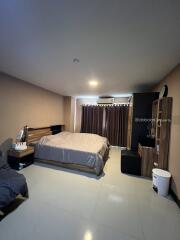 Condominium 1 bedroom, 1 bathroom, Ruamchok area, near Payap International.