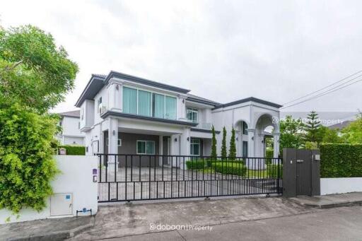 2-story detached house, 5 bedrooms, 7 bathrooms, Mueang Chiang Mai zone. Near Chiang Mai Airport