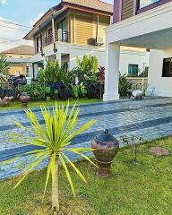 Detached house, 2 floors, 4 bedrooms, 4 bathrooms, in San Kamphaeng area.