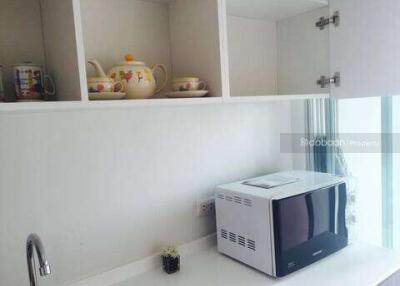 Condominium 1 bedroom, 1 bathroom, near Central Festival Chiang Mai.