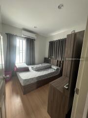 2-story townhome, 3 bedrooms, 2 bathrooms, near Nong Hoi Market.