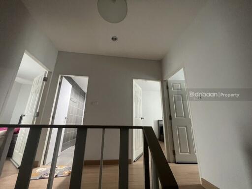 2-story townhome, 3 bedrooms, 2 bathrooms, near Nong Hoi Market.