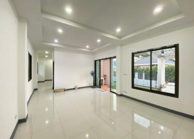 Single-story modern minimalist-style house with 3 bedrooms and 2 bathrooms.