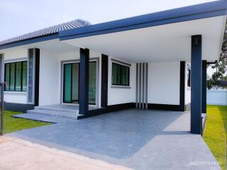 A single-story, contemporary style house with 3 bedrooms and 2 bathrooms in the San Sai zone, near Mae Jo University.