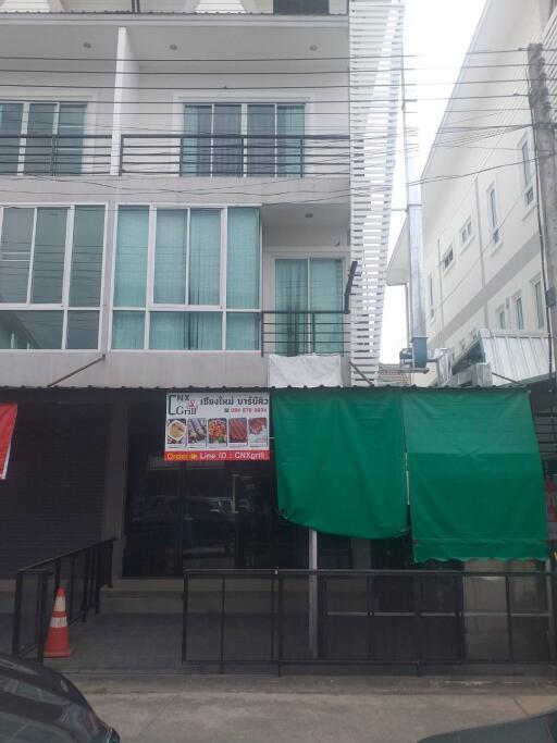 A modern commercial building with 3 bedrooms and 3 bathrooms in the Nong Hoi, Muang Chiang Mai City