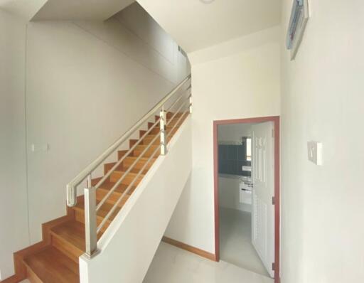 A 2-story modern style twin house with 3 bedrooms and 3 bathrooms in the Saraphi area.