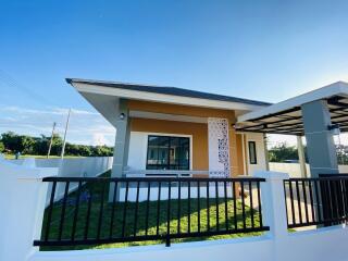 A Modern single story  house with 3 bedrooms and 2 bathrooms in the Tha Wang Tan, Hang Dong, Chiang Mai