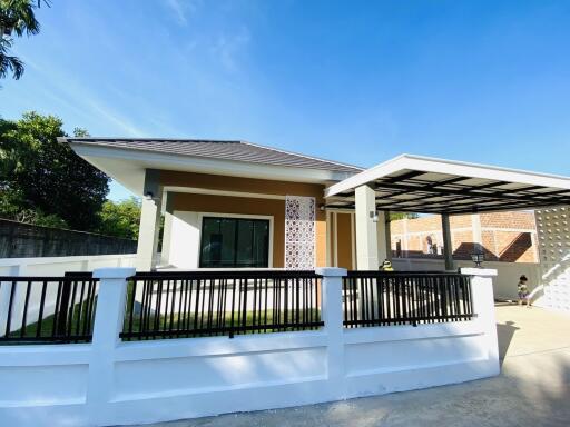 A Modern single story  house with 3 bedrooms and 2 bathrooms in the Tha Wang Tan, Hang Dong, Chiang Mai