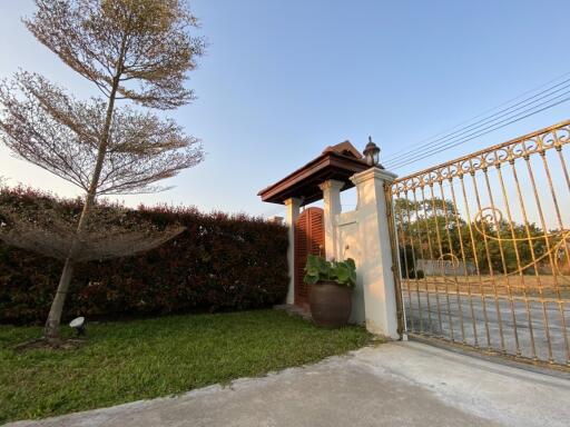 A single-story, contemporary style house with 2 bedrooms and 2 bathrooms in the Hang Dong zone.