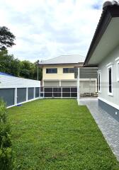 Single-story contemporary-style house with 3 bedrooms and 2 bathrooms.