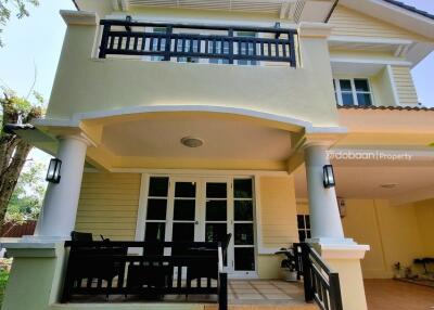 Single house with 2 floors, featuring 7 bedrooms and 6 bathrooms, located in the Hang Dong area near the airport.