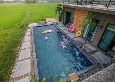 Pool Villa with A Beautiful 180-Degree View Over Rice Paddies