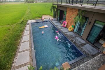 Pool Villa with A Beautiful 180-Degree View Over Rice Paddies