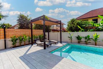 Newly Pool Villa Behind Kad Farang