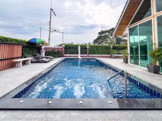 Pool Villa for Rent/Sale in Countryside [Holiday Rental]