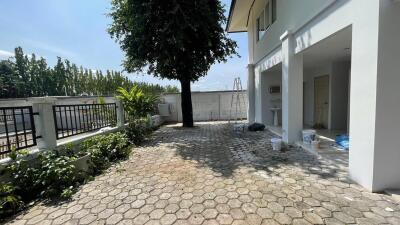 4 Bedroom House for Sale in Hang Dong