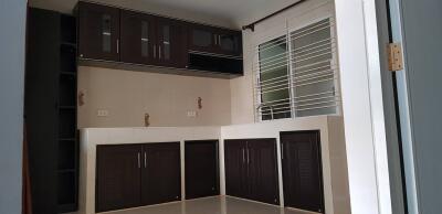 House for Sale in San Kamphaeng , San Kamphaeng.