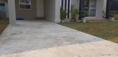 House for Sale in San Kamphaeng , San Kamphaeng.