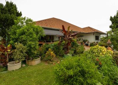 3 Bedroom House with Pool and Large 3.5 Plot in Mae Rim