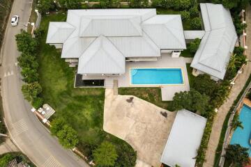 5 Bedroom Pool Villa in San Sai